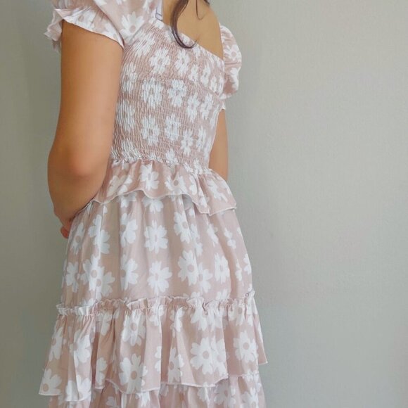 Daisy Floral Sweetheart Neck Mini Dress - Picture 4 of 6